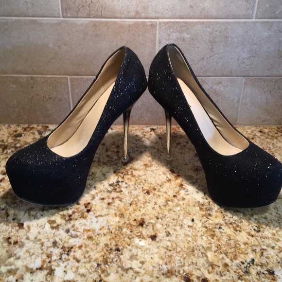 Bertinni Sparkly Black Pumps - Picture 3 of 5
